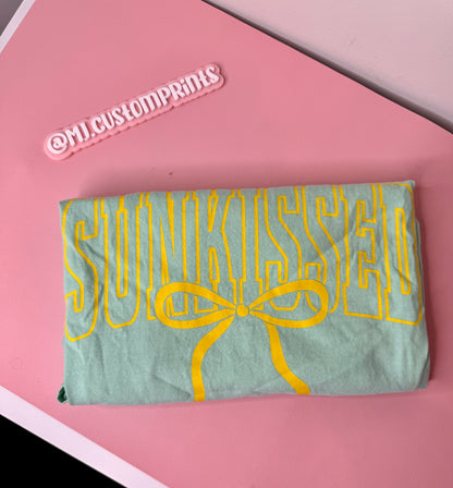 Sunkissed Bow Tshirt  (SIZE LARGE)