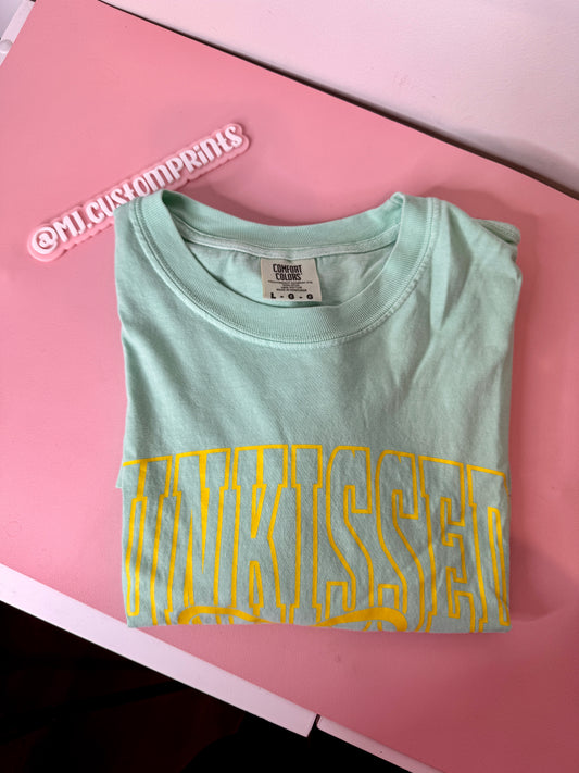 Sunkissed Bow Tshirt  (SIZE LARGE)