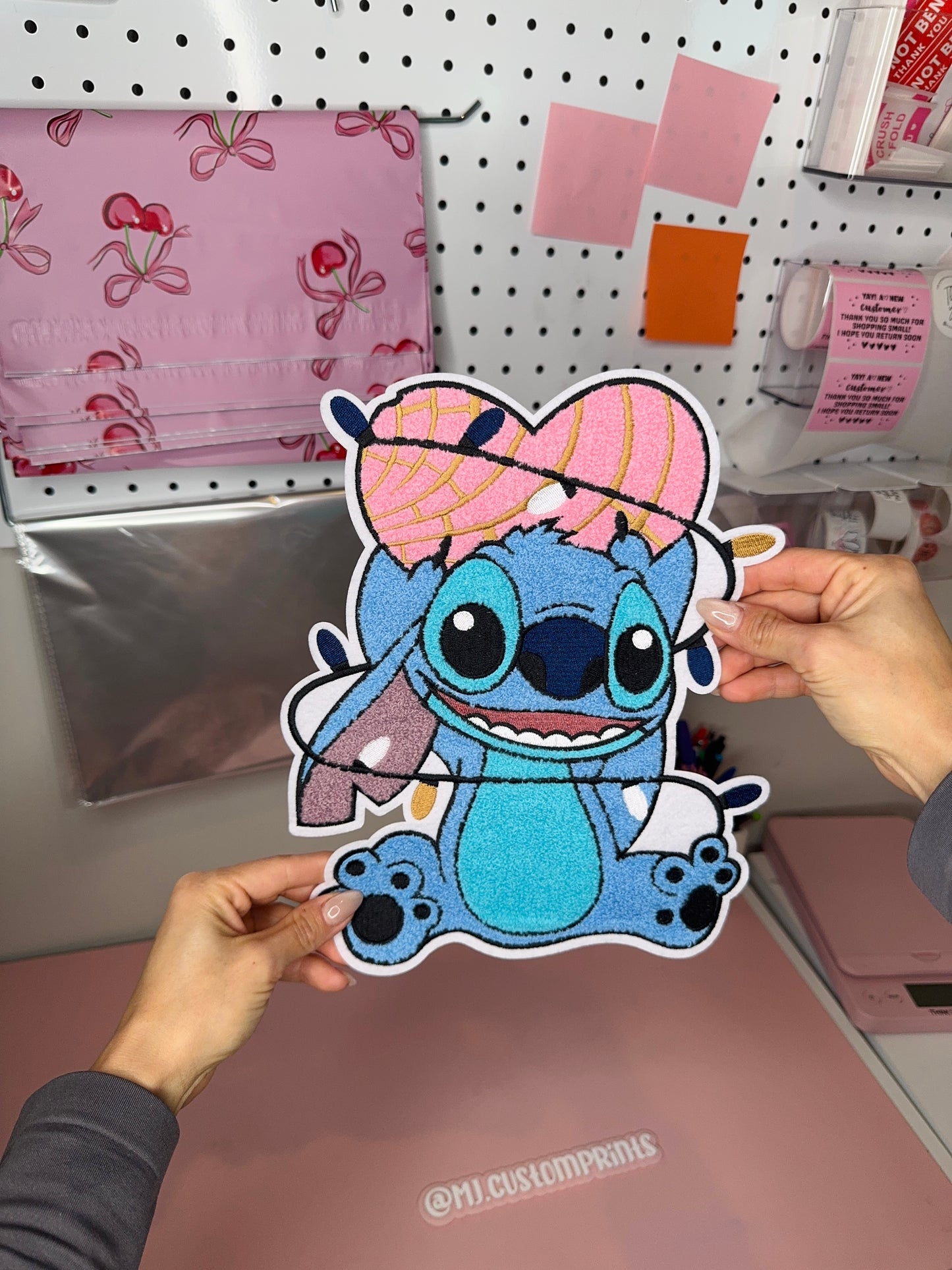 Stitch Concha - Embroidered Patch